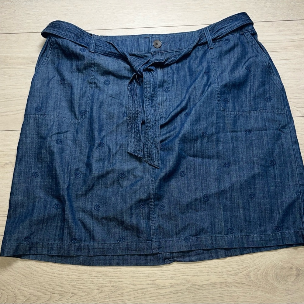 Talbots Denim Skirt NWT Womens 18 Embroidered Circle Design Pockets Belt Navy